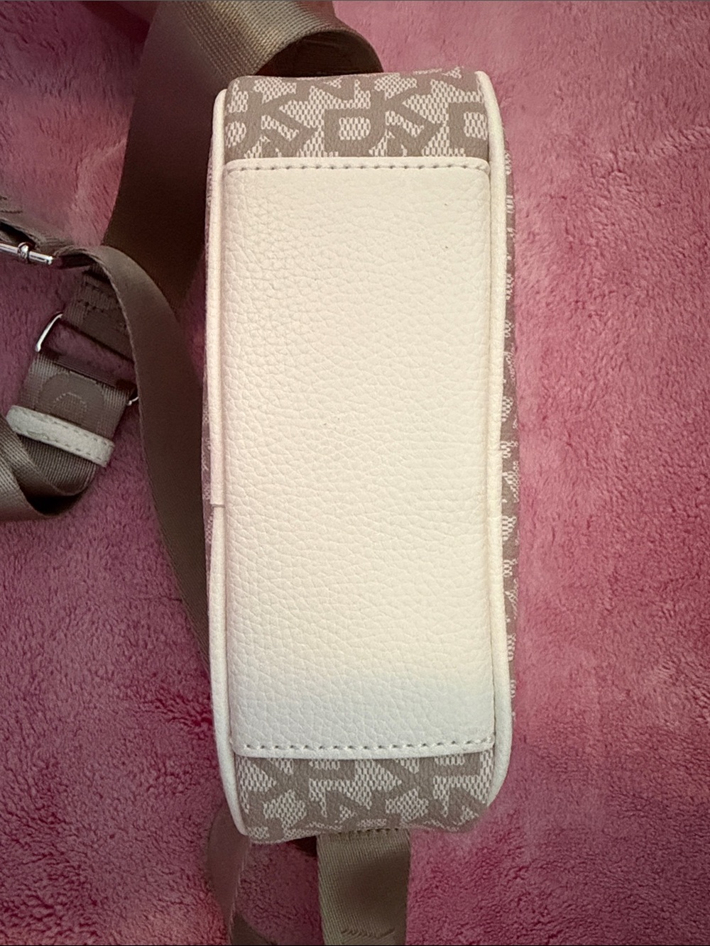 DKNY Blush Pink Logo Camera Crossbody with Taupe Strap - Picture 4 of 4